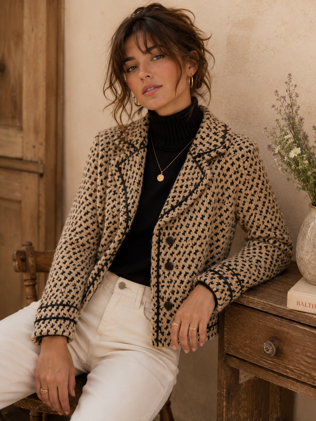 Beige and white embroidered V-neck jacket