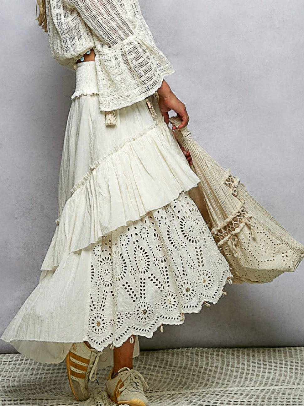 Beige lace floral maxi skirt