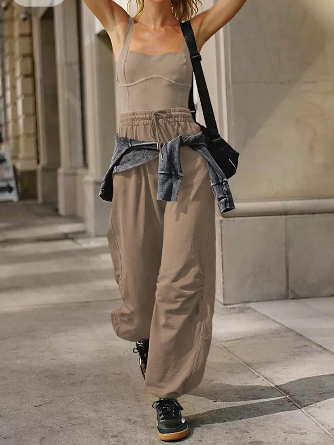 Solid colors sleeveless jumper