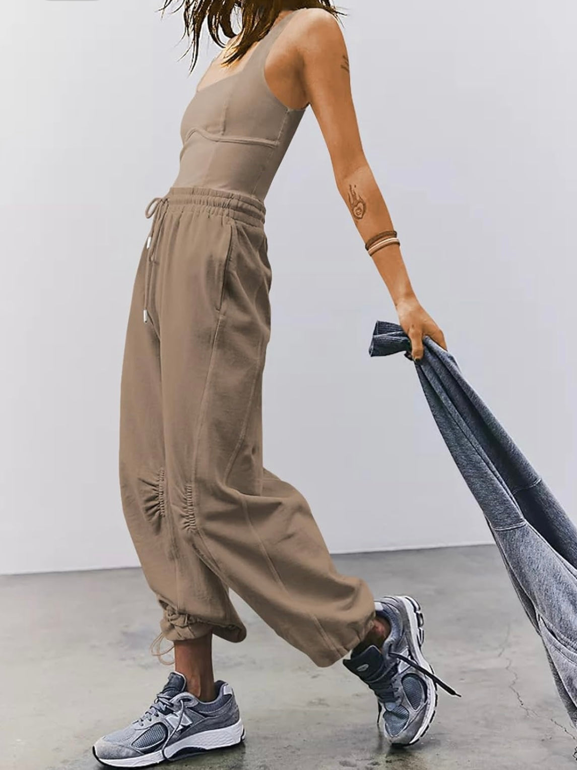 Solid colors sleeveless jumper