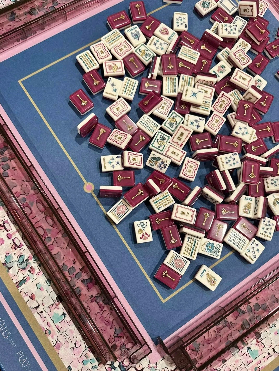 Burgundy and dark green, lions and dragons Mahjong tiles set