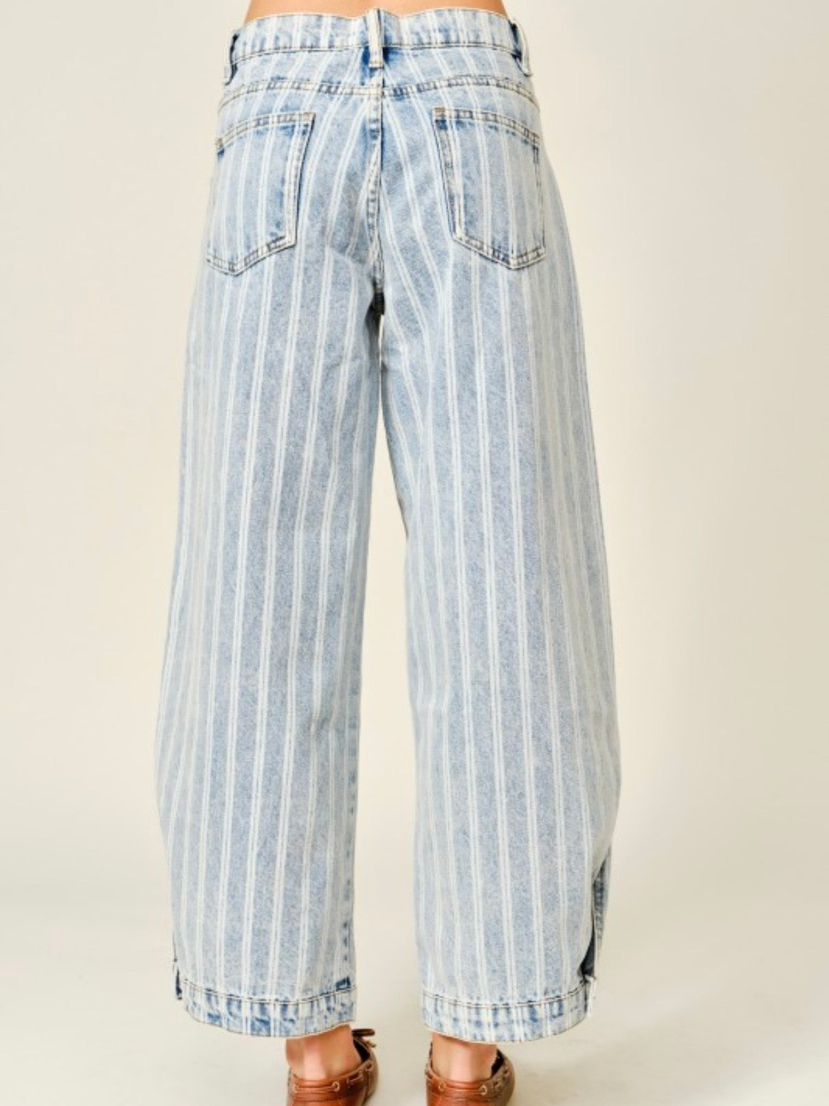 Striped blue and off white barrel seams pants