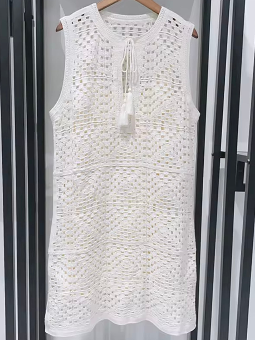 White knitted crochet sleeveless short mini dress