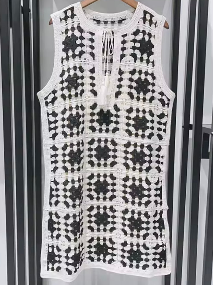 White knitted crochet sleeveless short mini dress