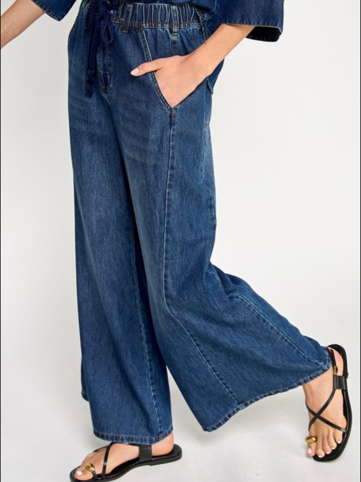 Blue wide elastic band jeans pants