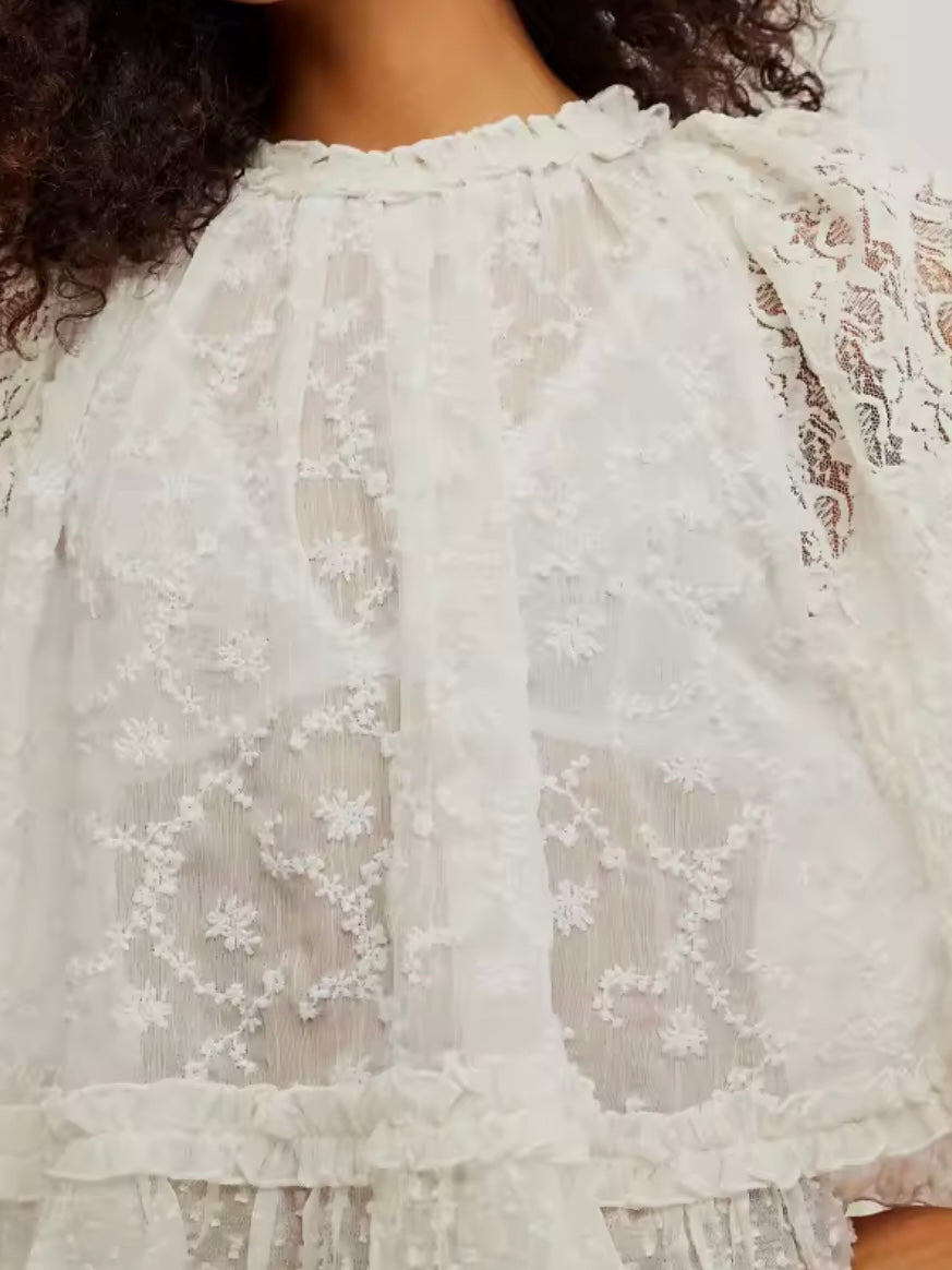 Wide loose fit lace crochet details round neck top
