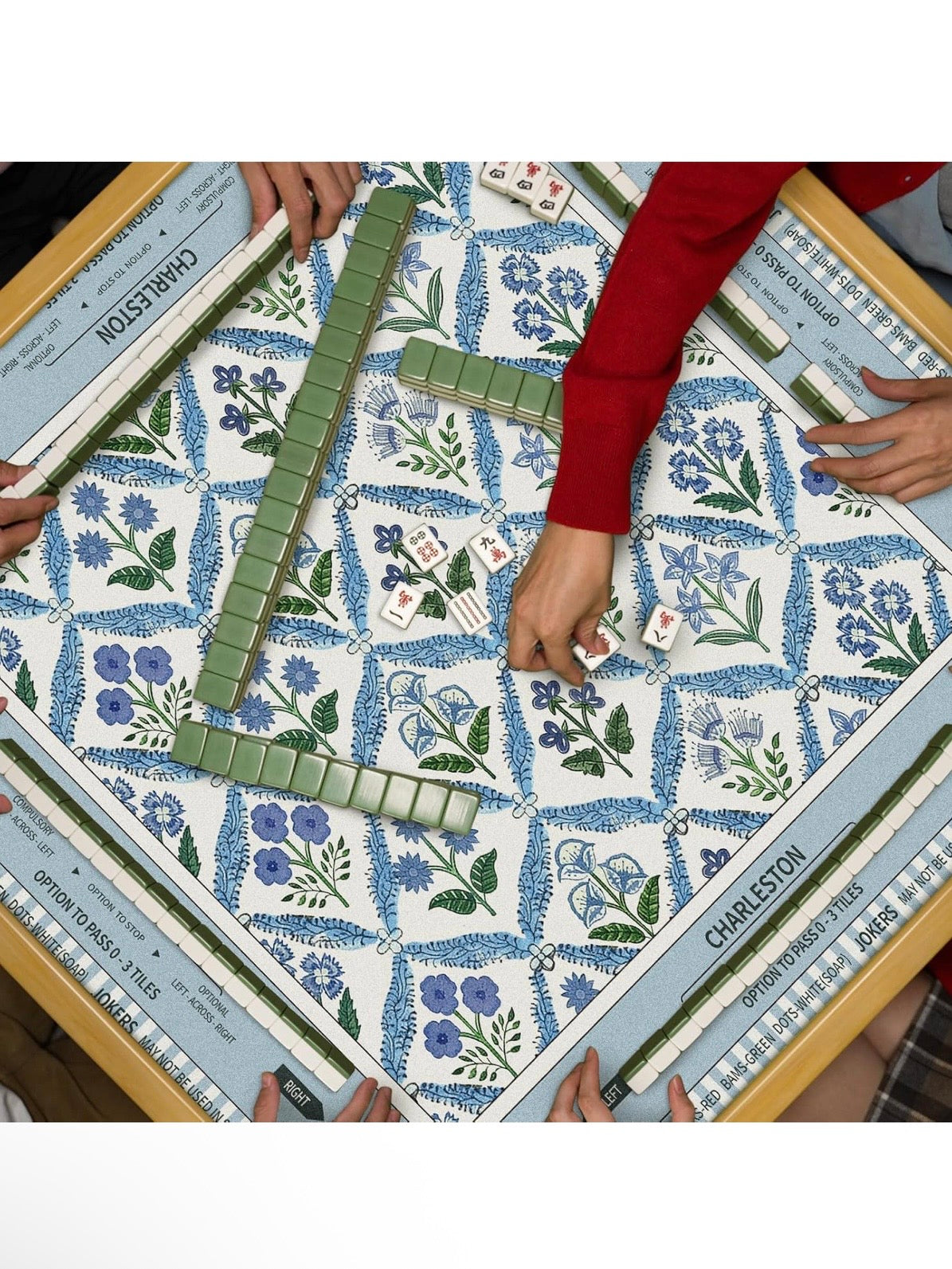 Light blue and natural floral Mahjong mat