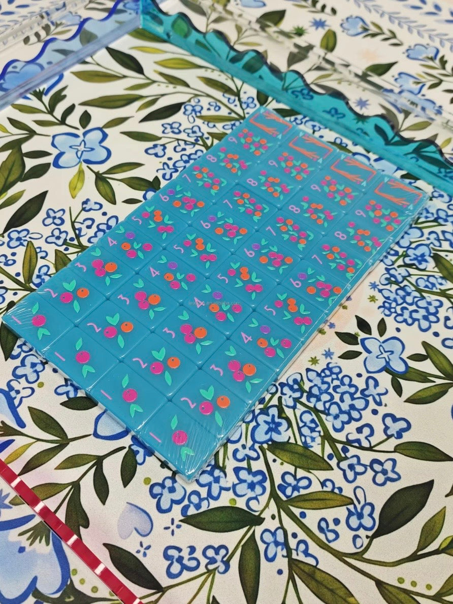 Blue leaves Mahjong tiles set