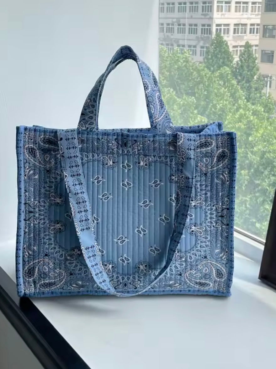 Colors tote plush bag