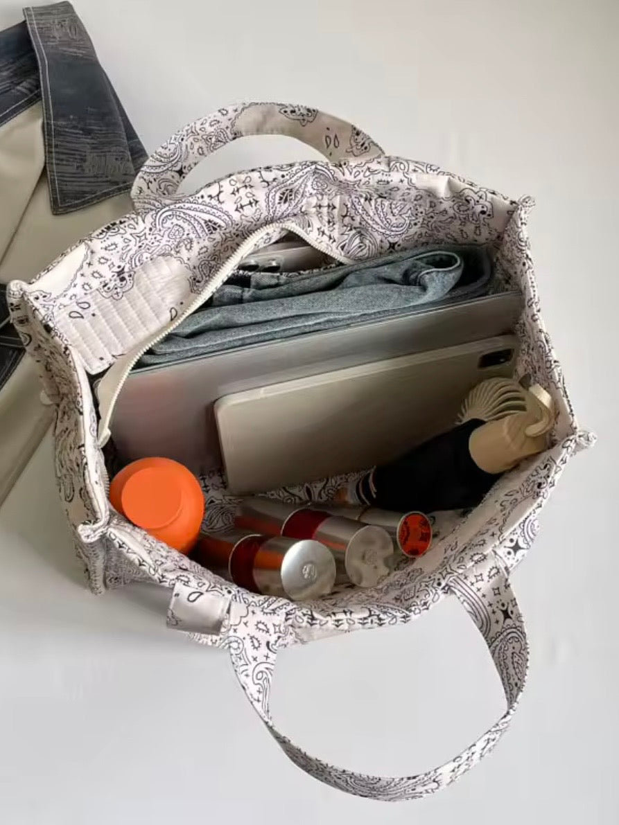 Colors tote plush bag