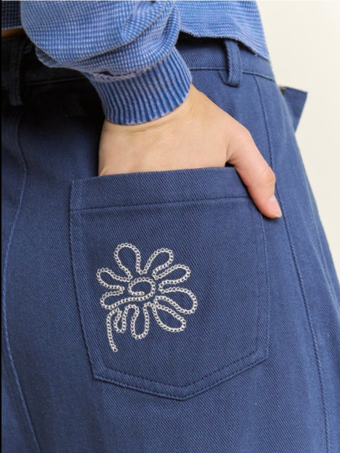 Blue straight floral embroidered jeans pants