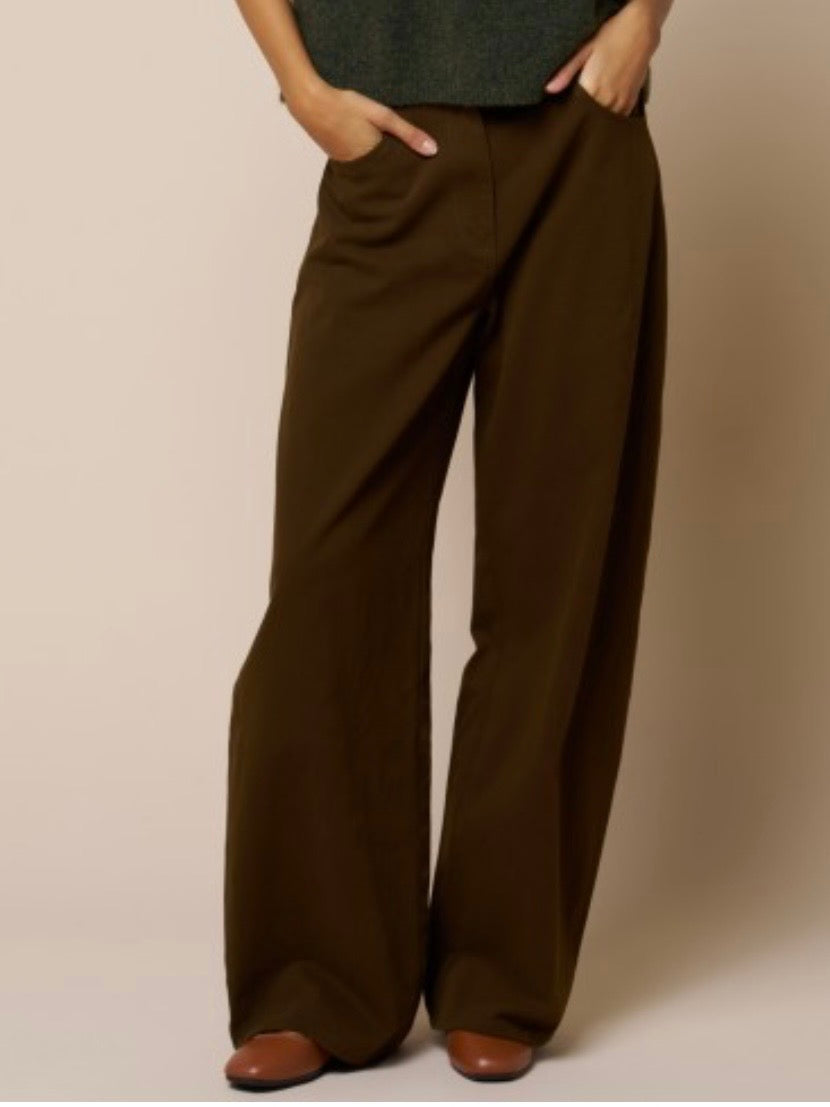 Brown block washed barrel jeans pants