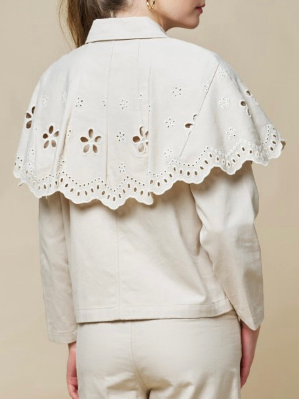 Beige cutout details big neck flaps jacket