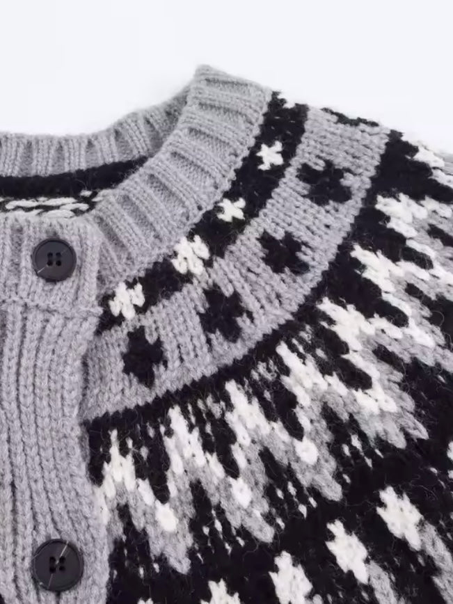 Cardigan knitted sweater