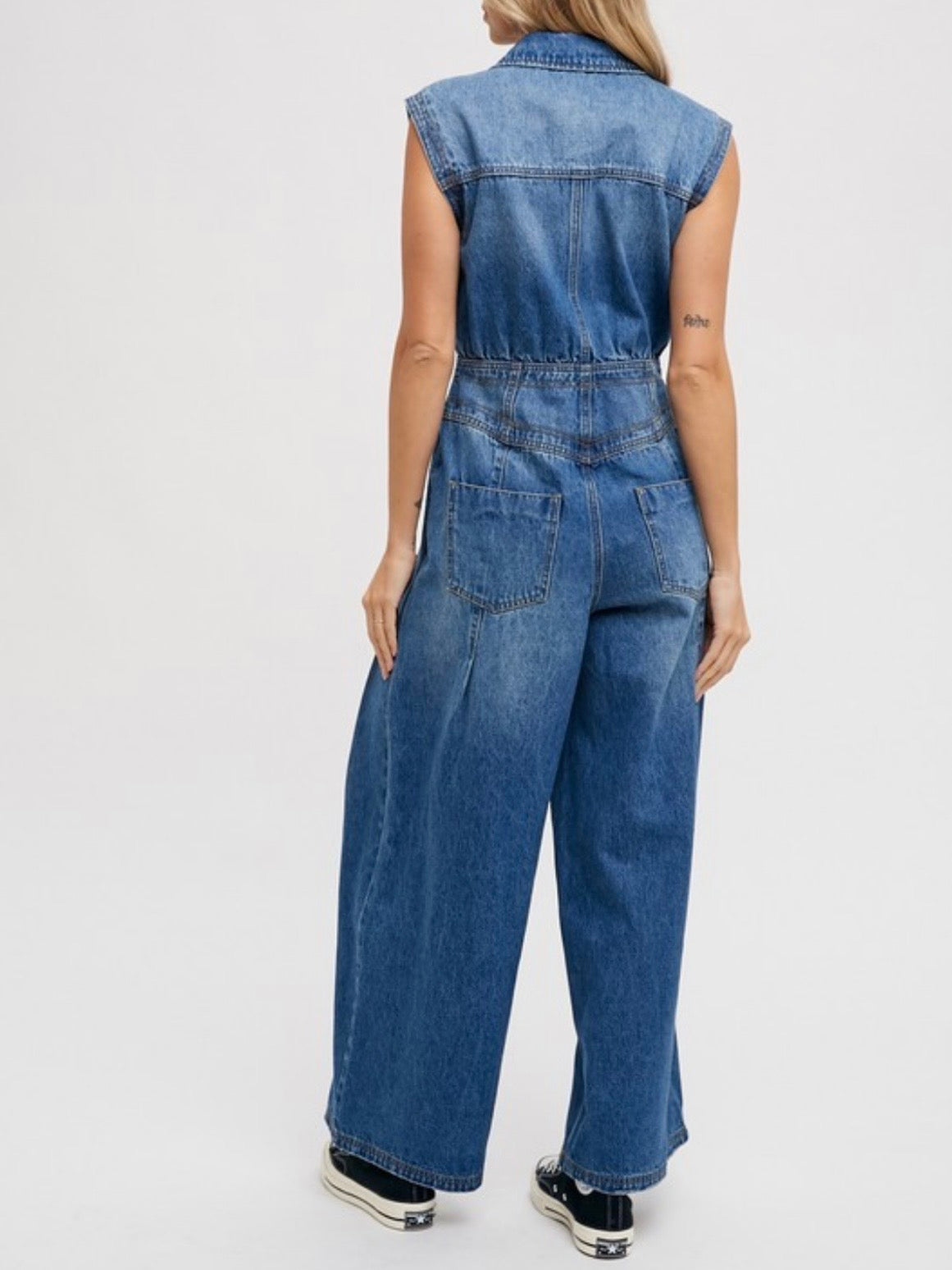 Blue denim sleeveless pleated jumper