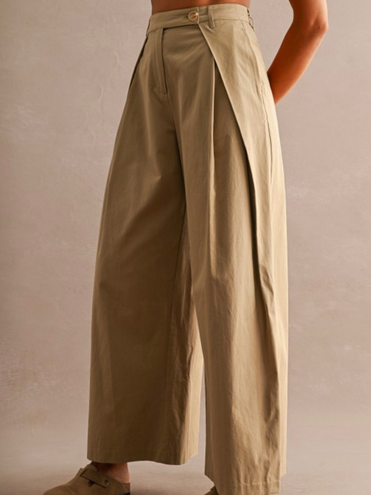 High-wasted wide leg front pleats wrap style side pants
