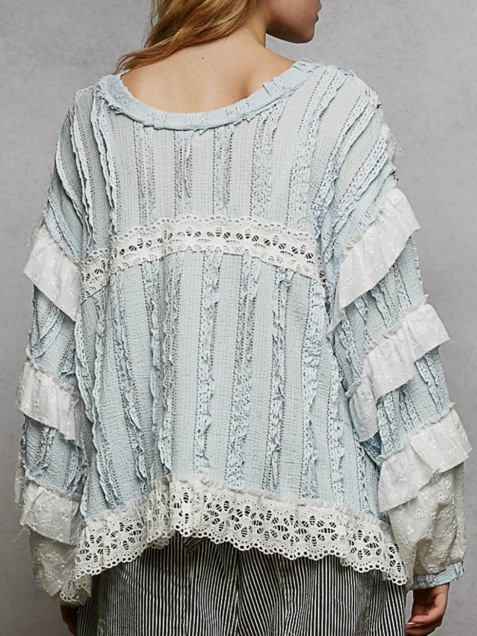 Romantic Wide loose fit lace blouse with balloon sleeves