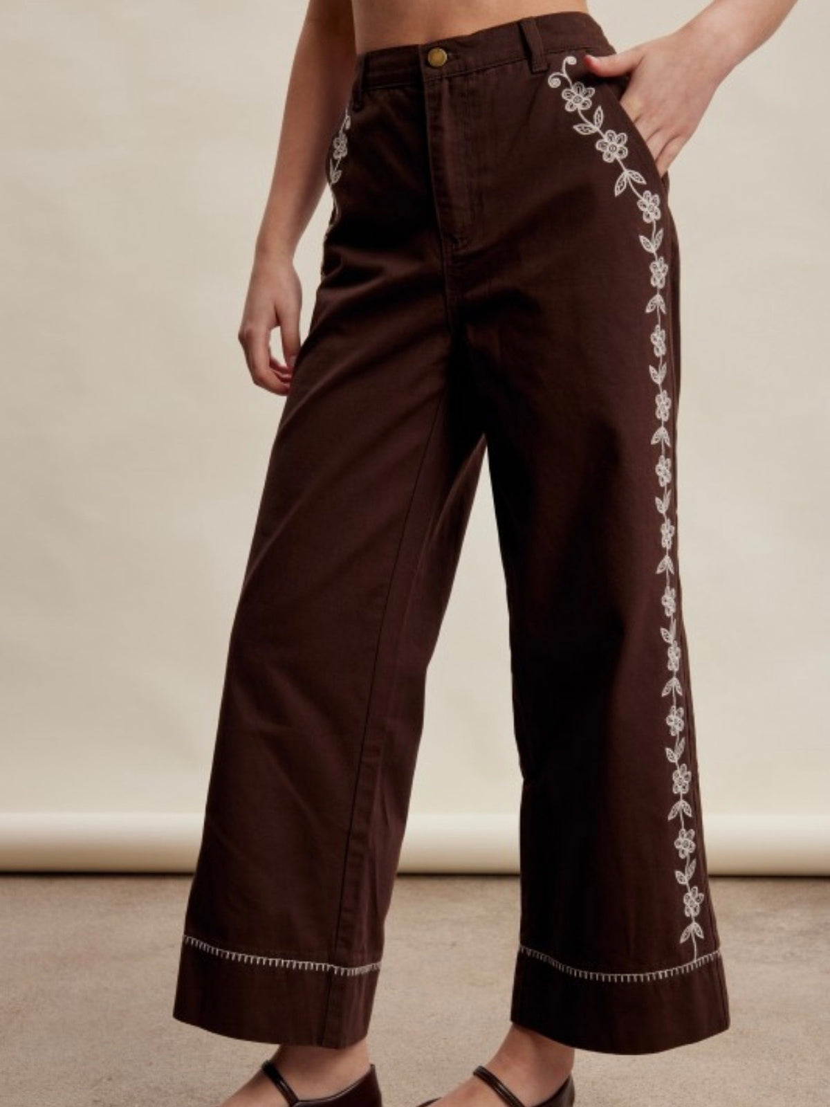 Dark chocolate floral embroidered details straight Capri pants