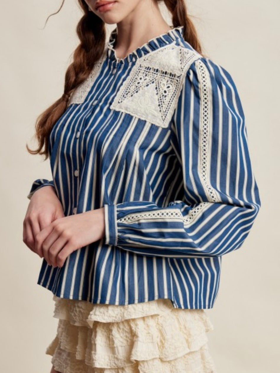 Striped long sleeves shirt