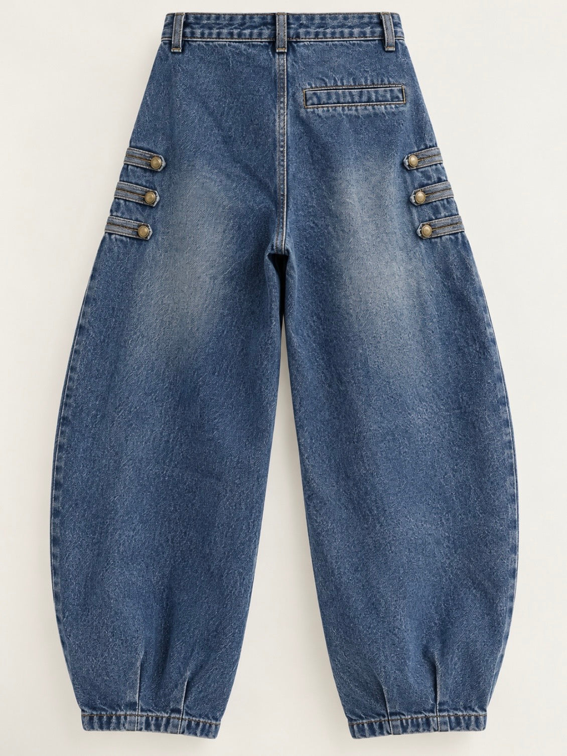 Barrel seams gold studded buttons details pants