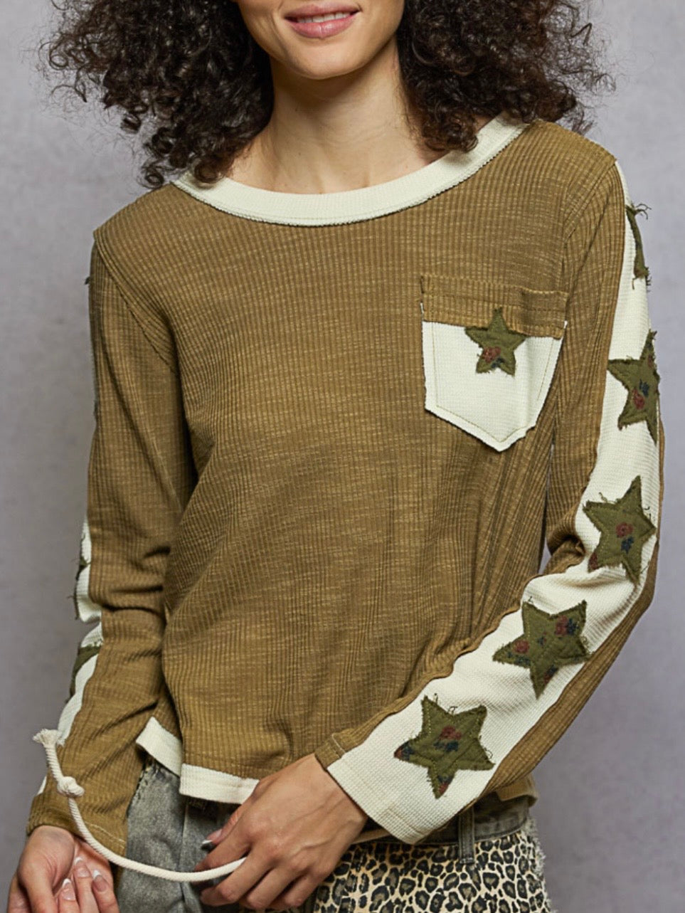 Stars long sleeves top green tones sweater