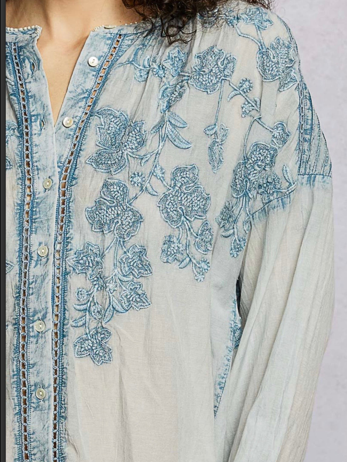 Blue floral printed long sleeves shirt