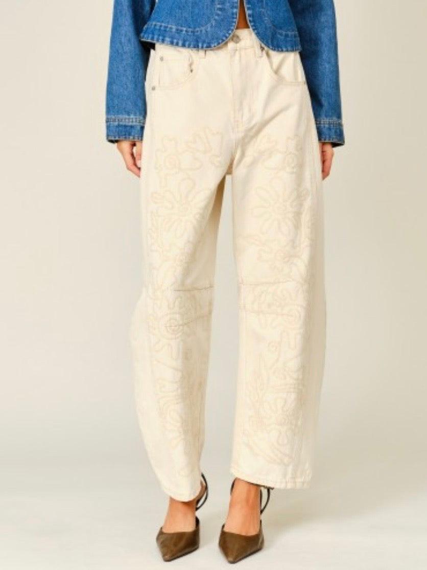 Pantalones de mezclilla con costuras tipo barril
