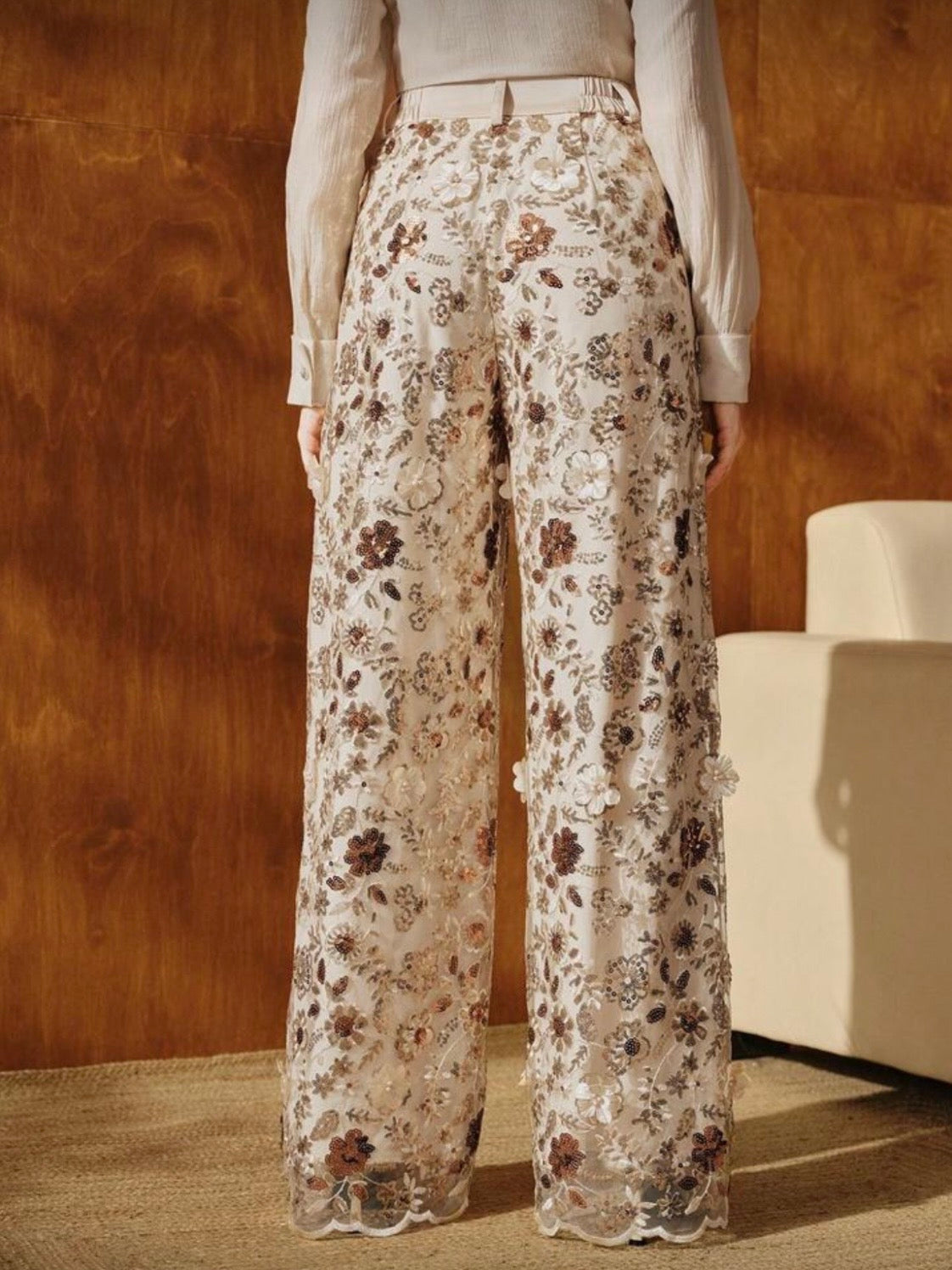 Beige floral embroidered details pants