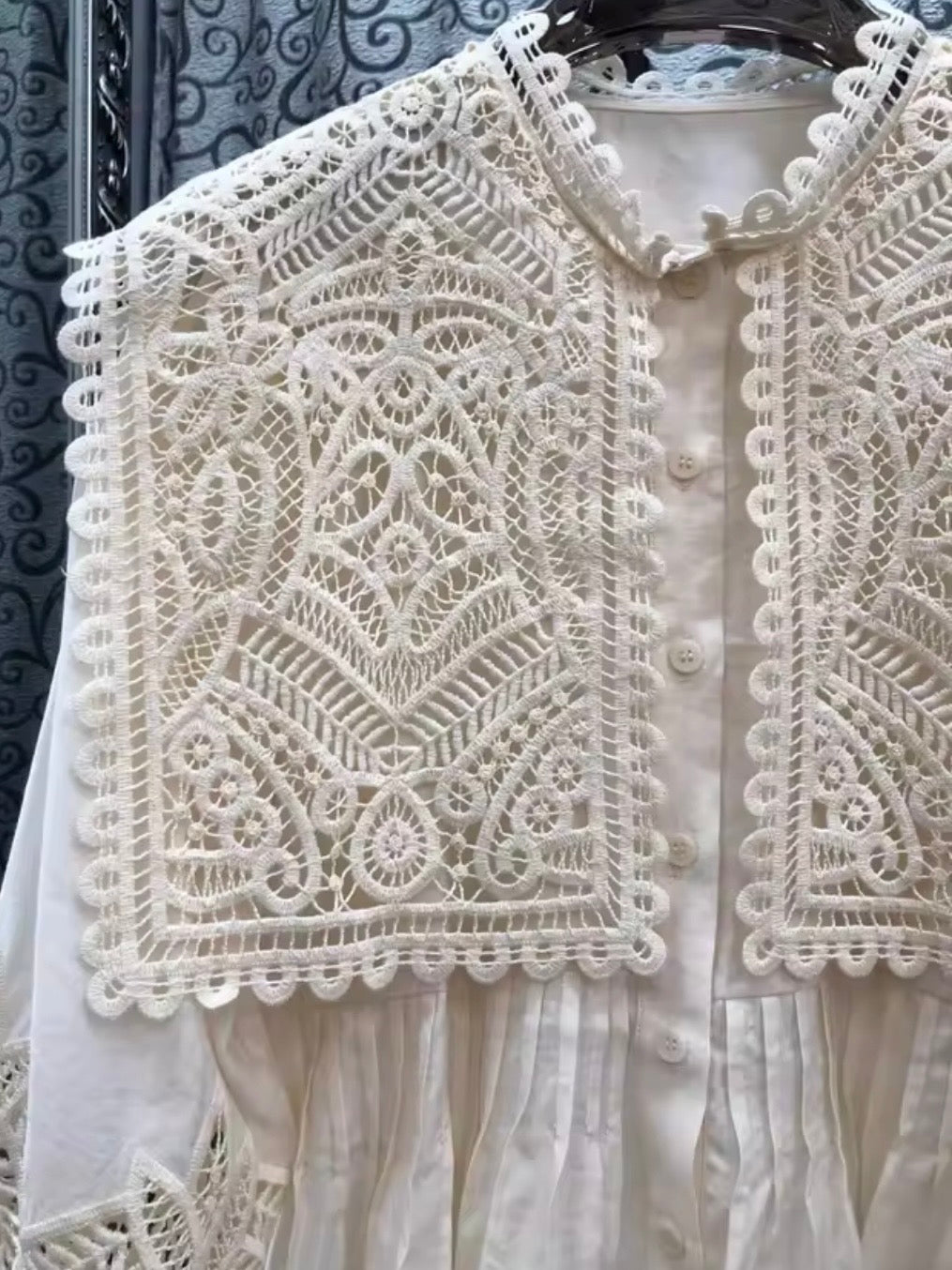 Beige big neck crochet floral lace shirt