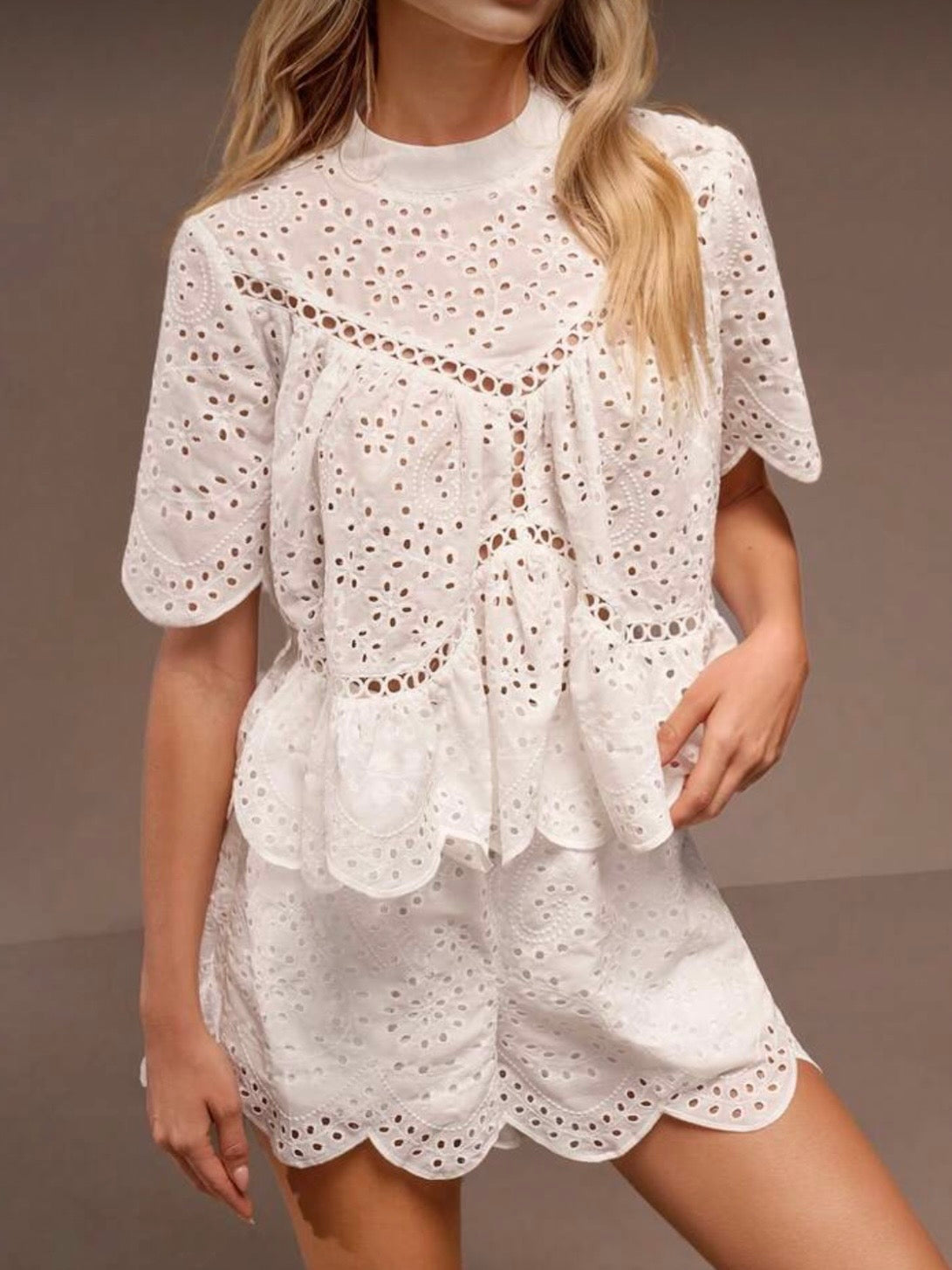 White lace fabric set of 2 shirt and shorts pants