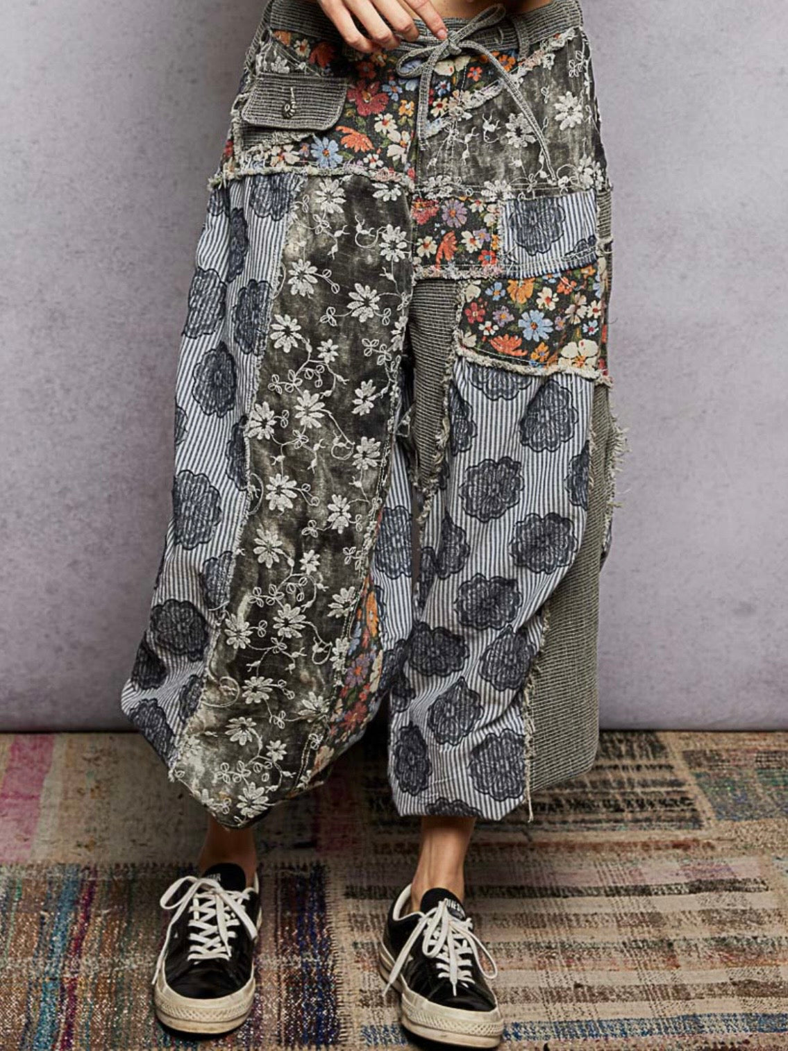 Grey striped florals print patched joggers pants
