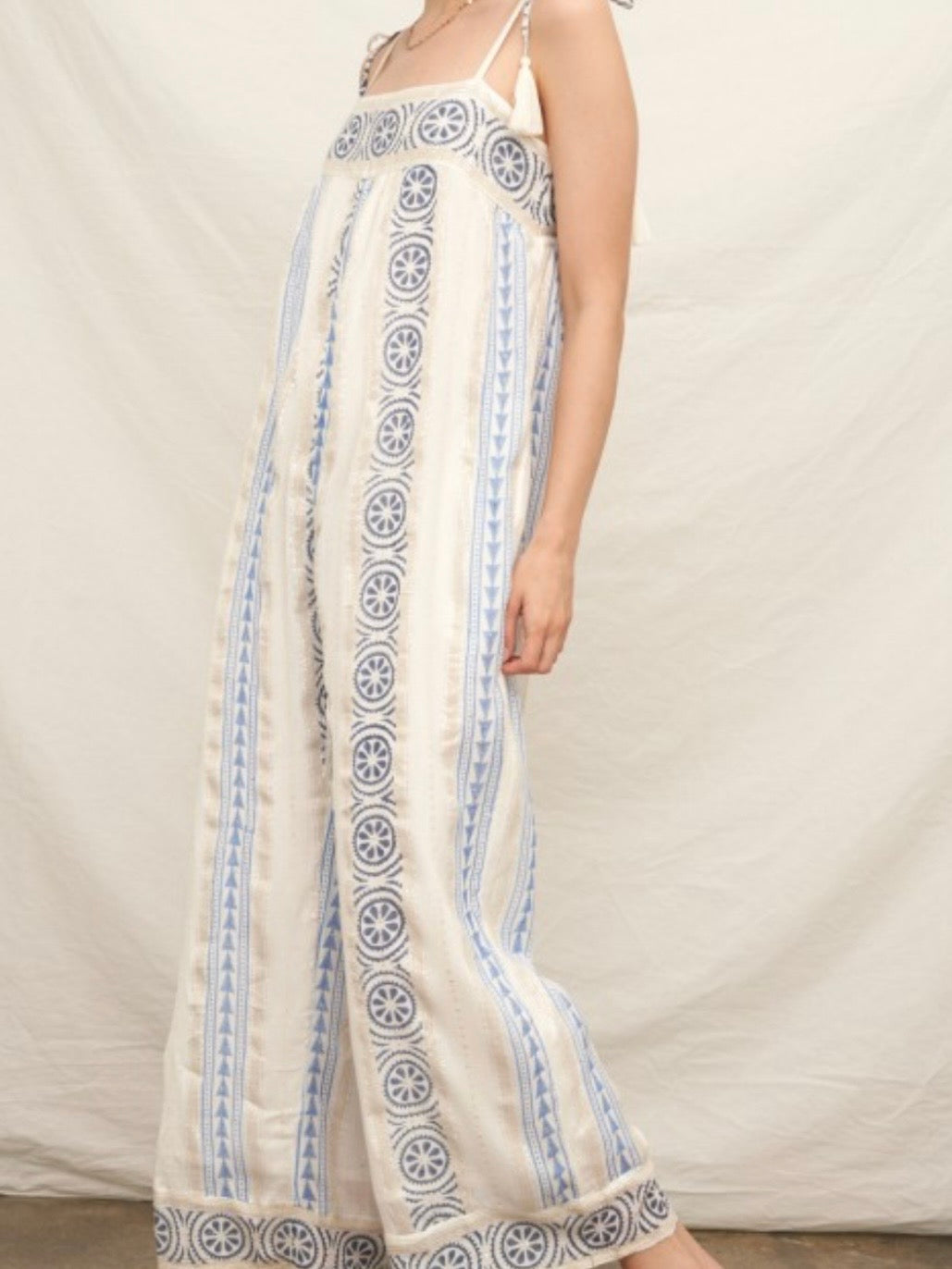 Beige and blue sleeveless floral embroidered jumper