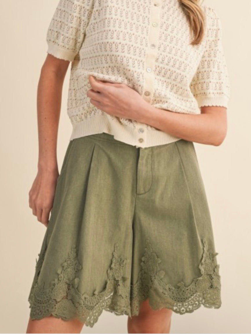 Light blue denim and green twill pleated lace shorts pants