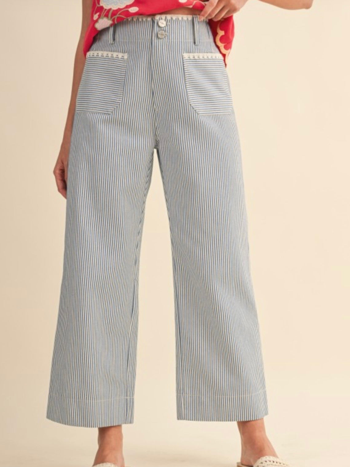 Color striped white fabric straight Capri pants