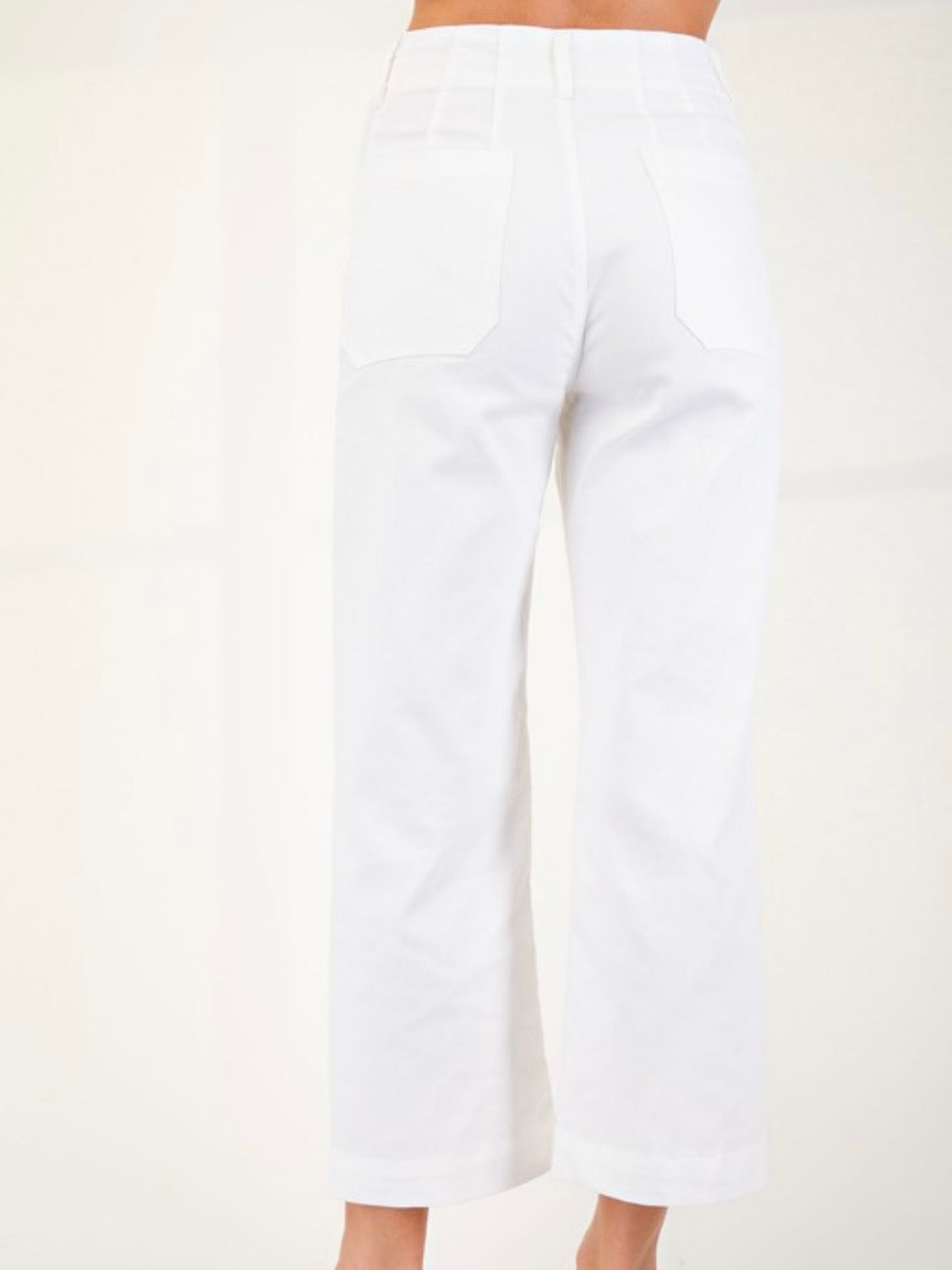 Solid colors fabric straight Capri pants