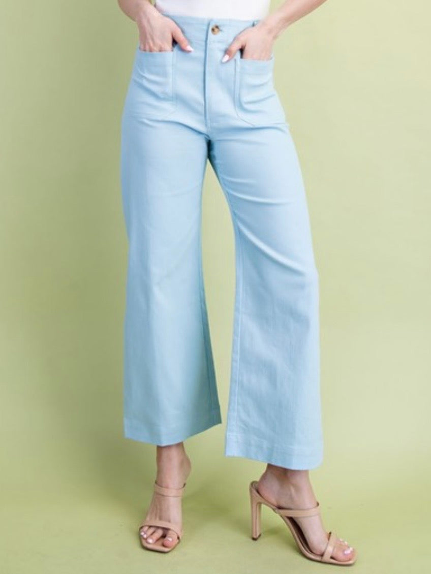 Solid colors fabric straight Capri pants