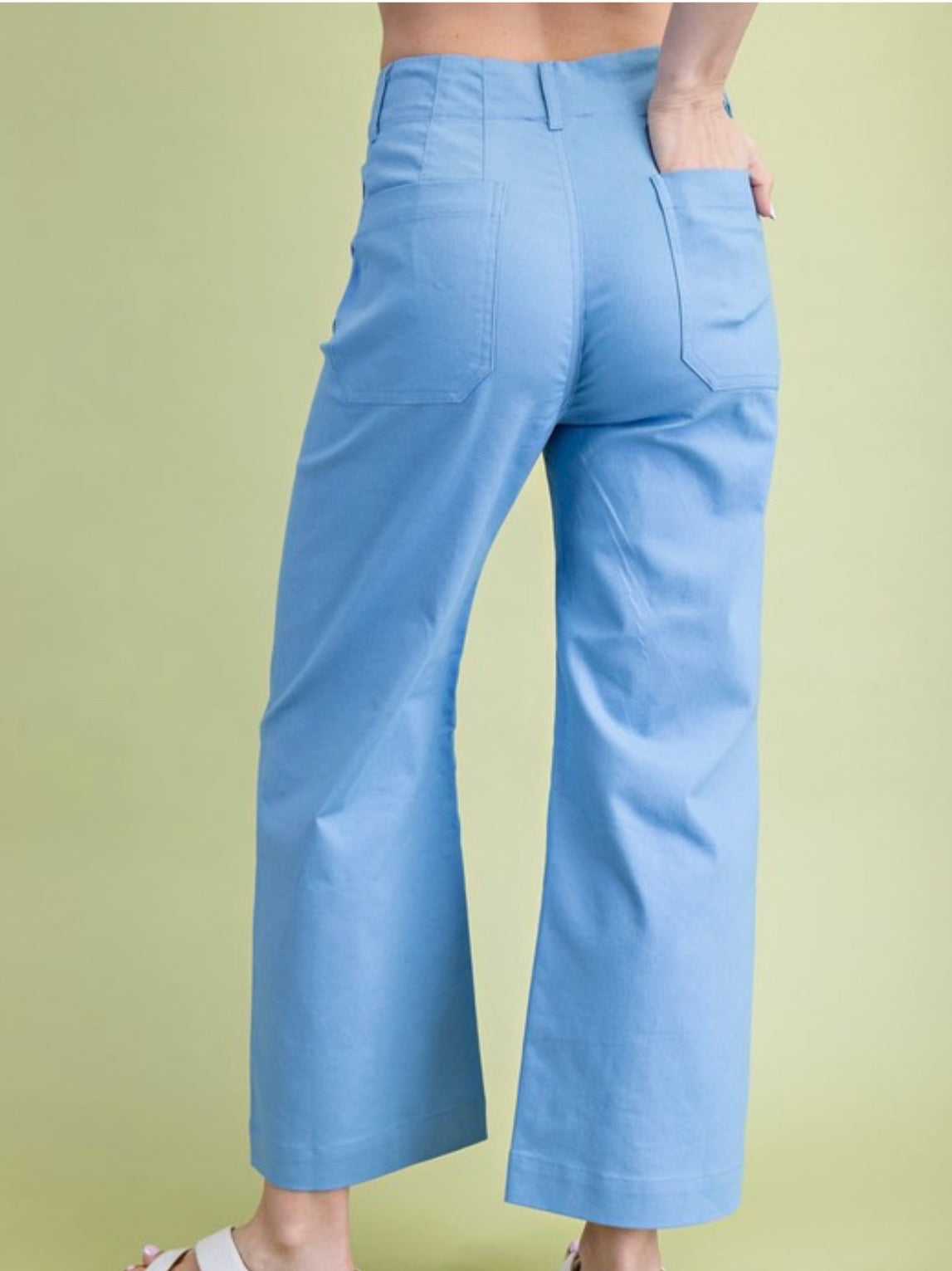 Solid colors fabric straight Capri pants