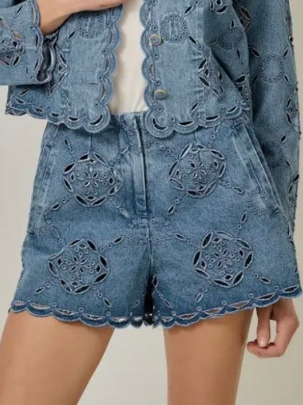 Denim blue - white cutout short pants