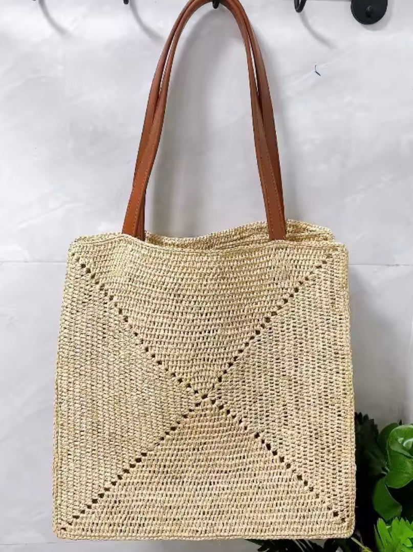 Square natural straw tote bag