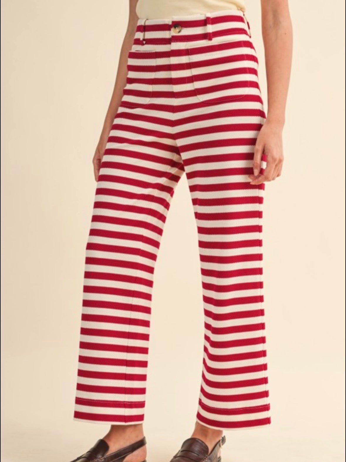 Red horizontal striped fabric straight roll up Capri pants