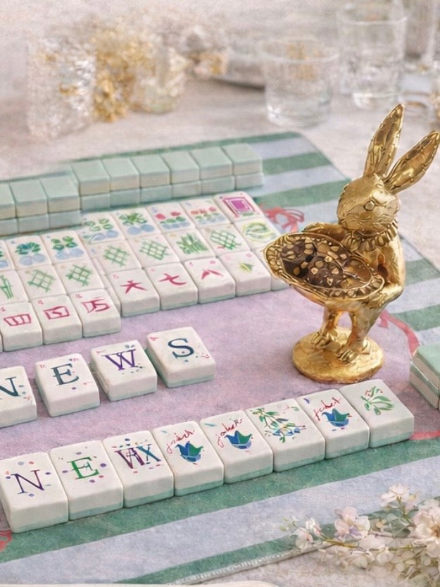 Mahjong Gold lucky bunny dice holder accessories