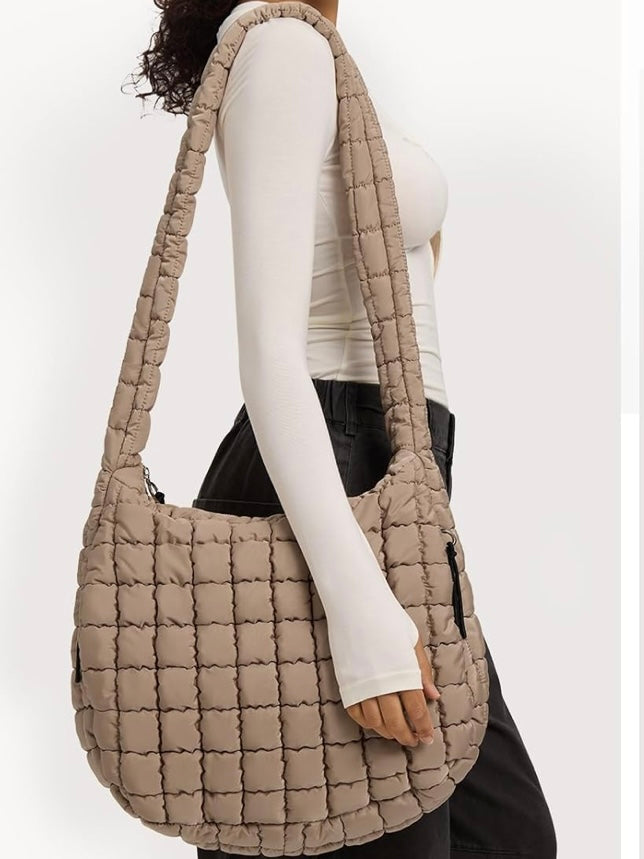 Beige padded handbag