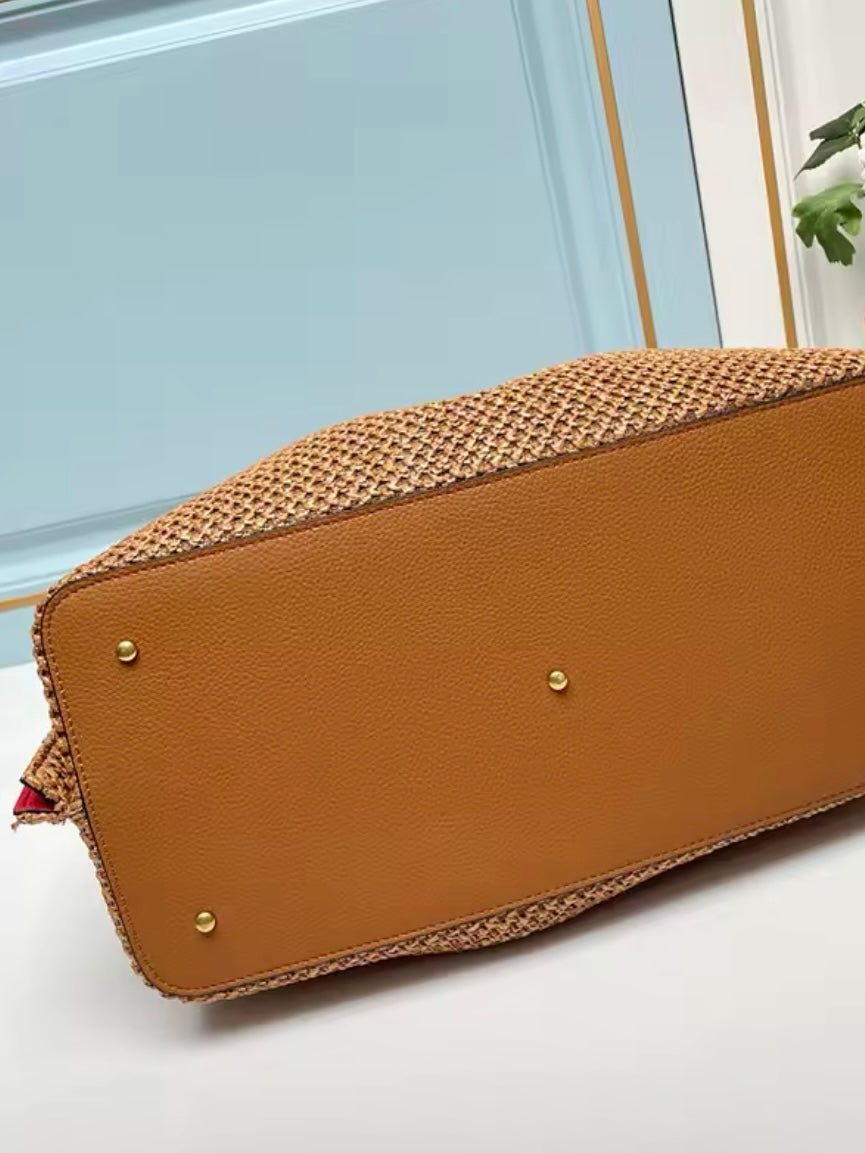 Big natural straw bag