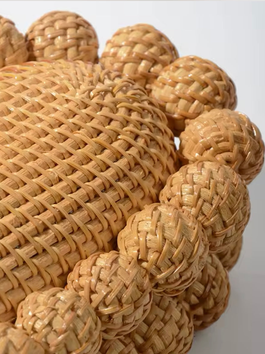 Natural balls straw clutch