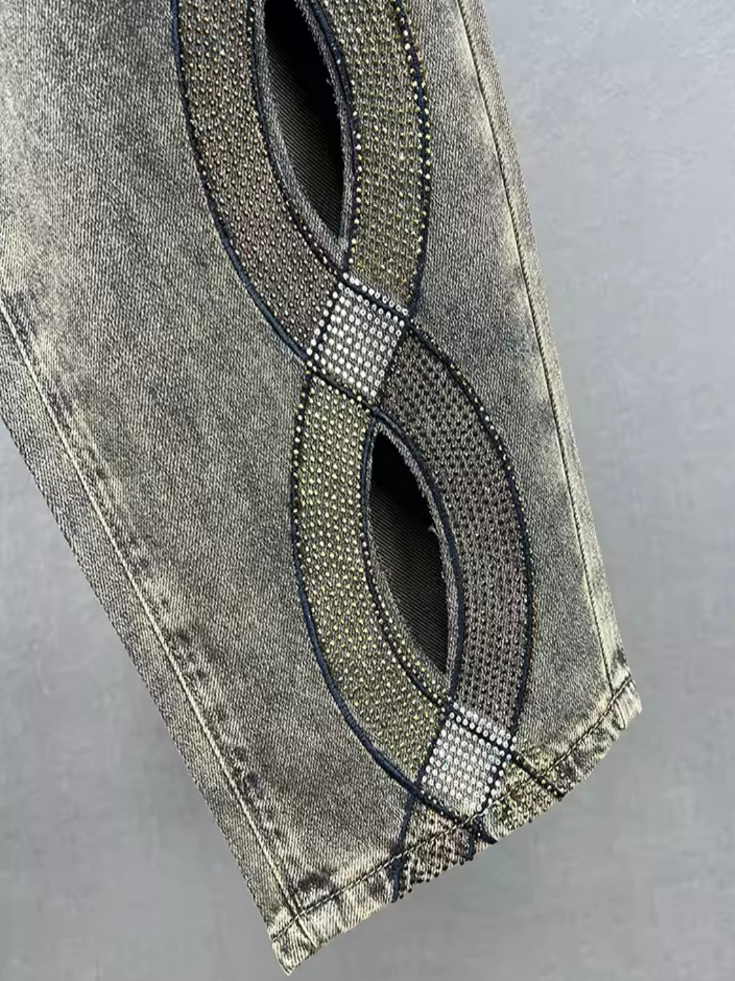 Gray barrel cutout pants