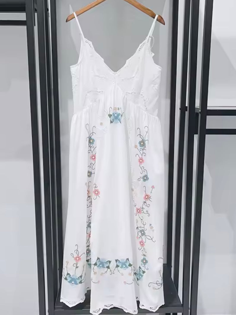 Green and white lace sleeveless maxi dress