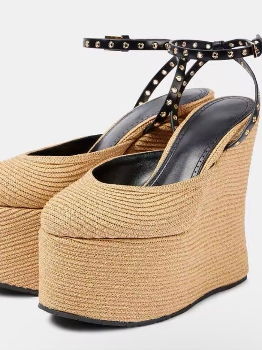 Beige natural straw buckled loafers high heels platform