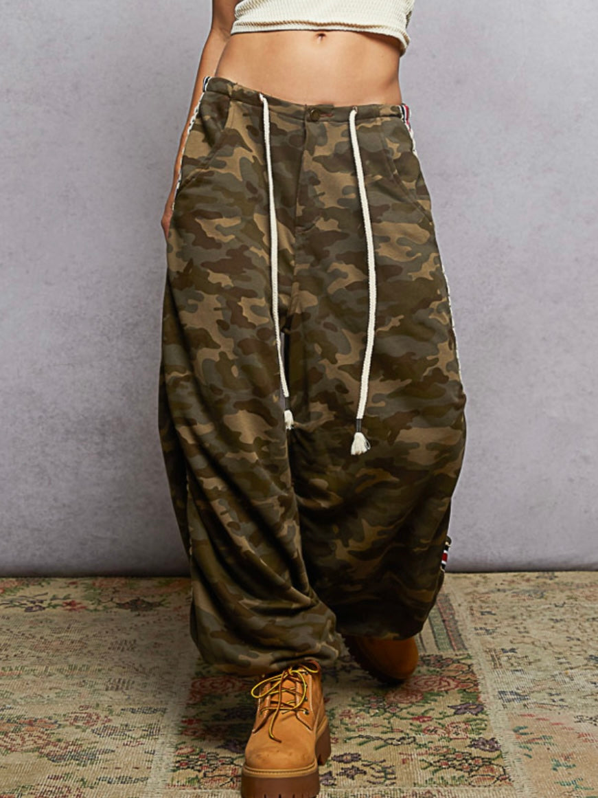 Camouflage Green an red side details cargo patched pockets joggers