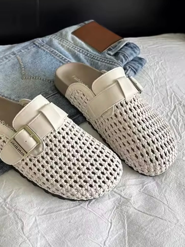 Black and white knitted rounded slippers flats shoes