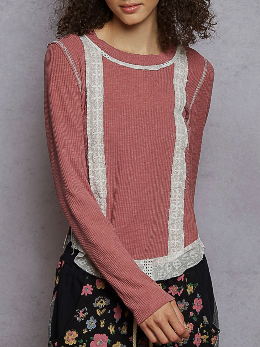Solid colors mix fabrics crochet details round neck top sweater